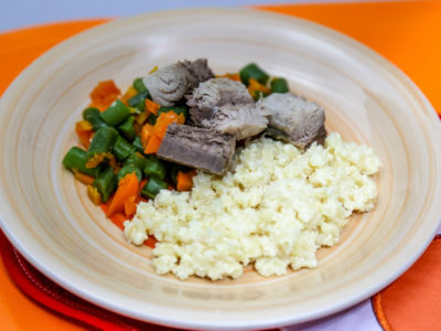 Puredepallaresconpescadoyensalada0
